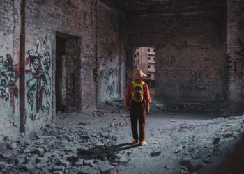 Essential Survival Skills for Remote Areas: How to Stay Safe Off the Grid