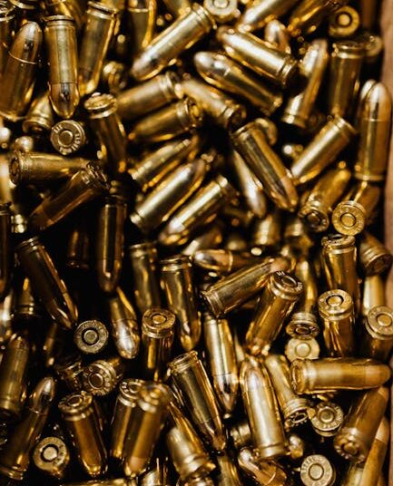 10 Essential Wilderness Self Defense Tips for Solo Hikers