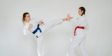 7 Essential Bushcraft Self Defense Basics Every Outdoor Enthusiast Should Know