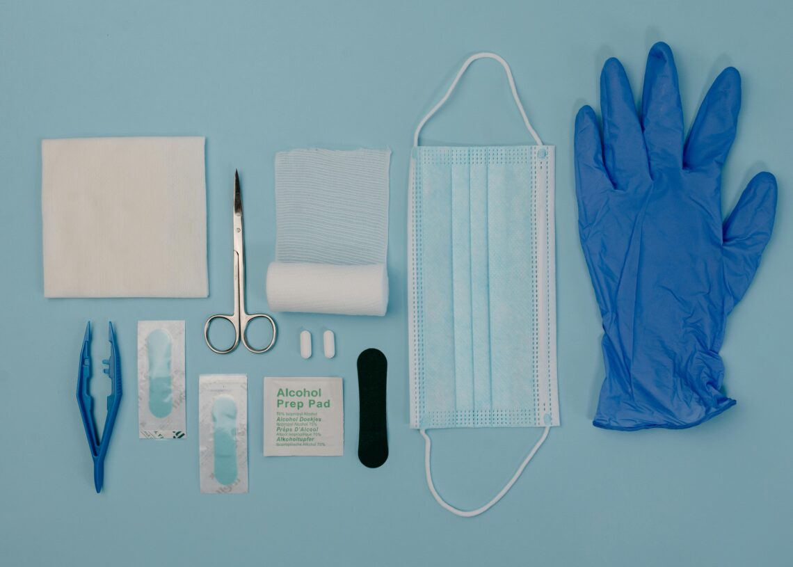 Top 10 Essentials for Your Grid Down Medical Preparedness Guide